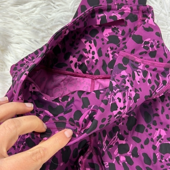 Lululemon Base Pace High-Rise Running Tight 25" Cheetah Camo Magenta Purple Mult - Picture 3 of 6